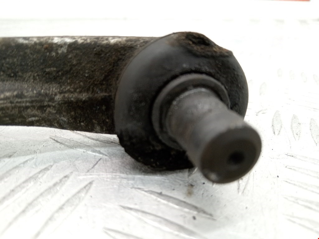 Рычаг передний правый AUDI A4 B6 2001-2005