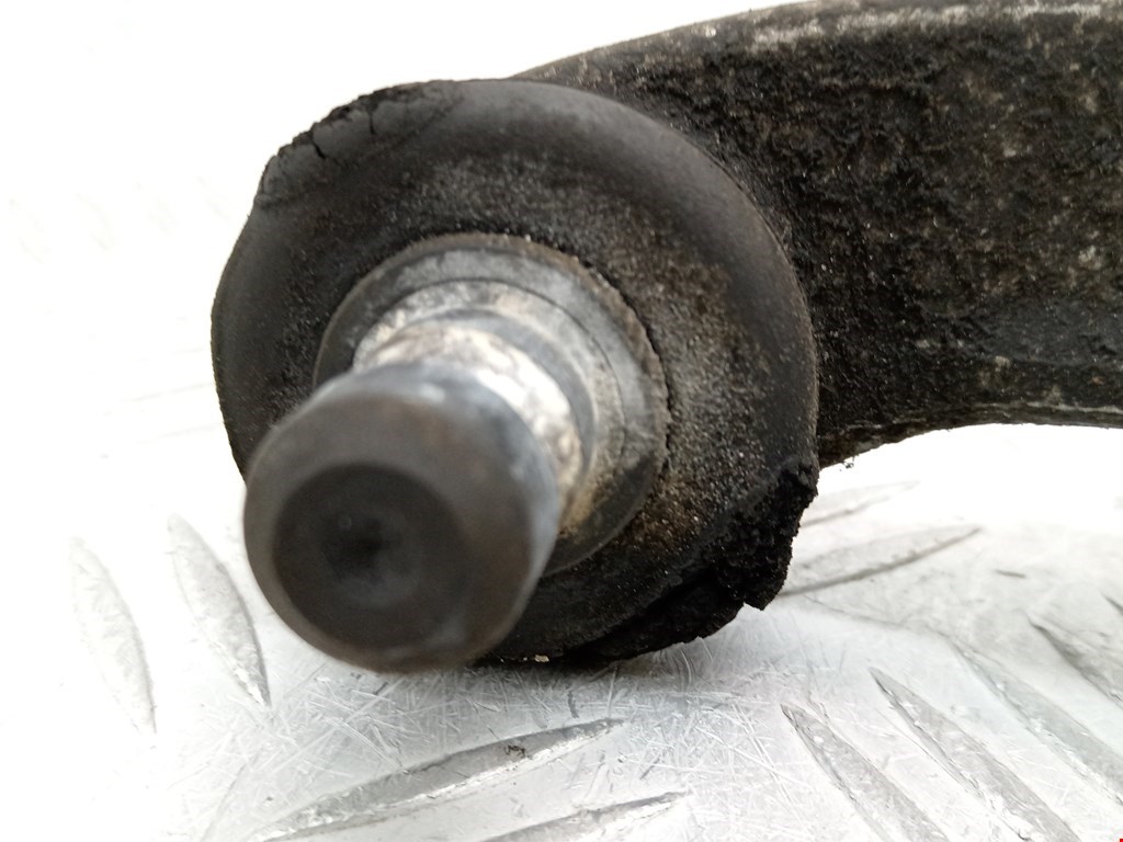 Рычаг передний правый AUDI A4 B6 2001-2005