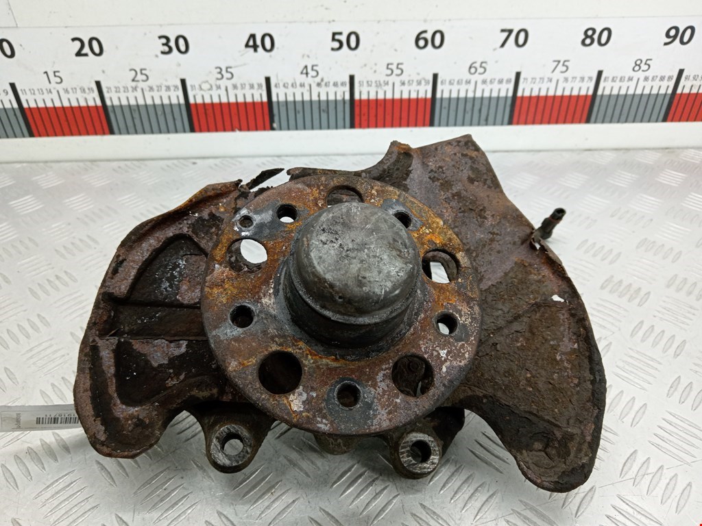 Ступица передняя правая MERCEDES-BENZ CLC-Class CL203 2008-2011