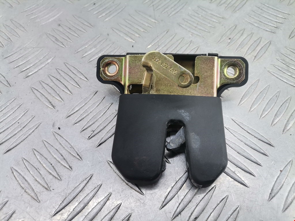 Замок багажника (крышки двери) AUDI A4 B5 1995-2001