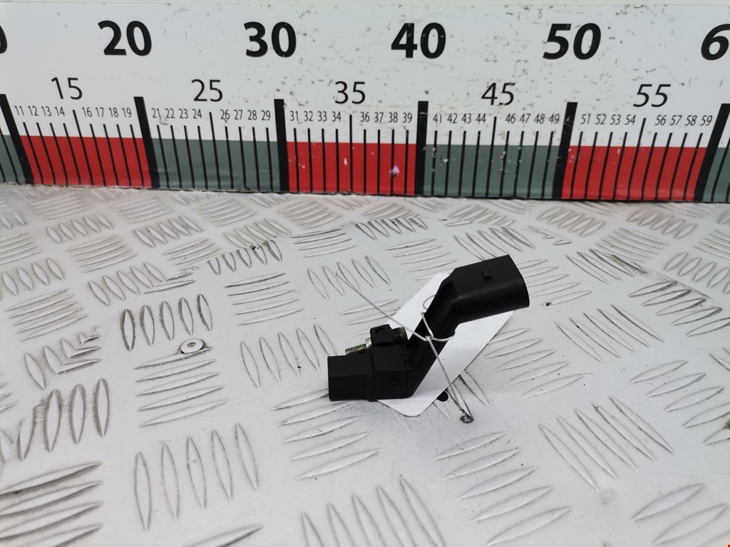 Датчик положения коленвала SKODA Rapid 2012-2020