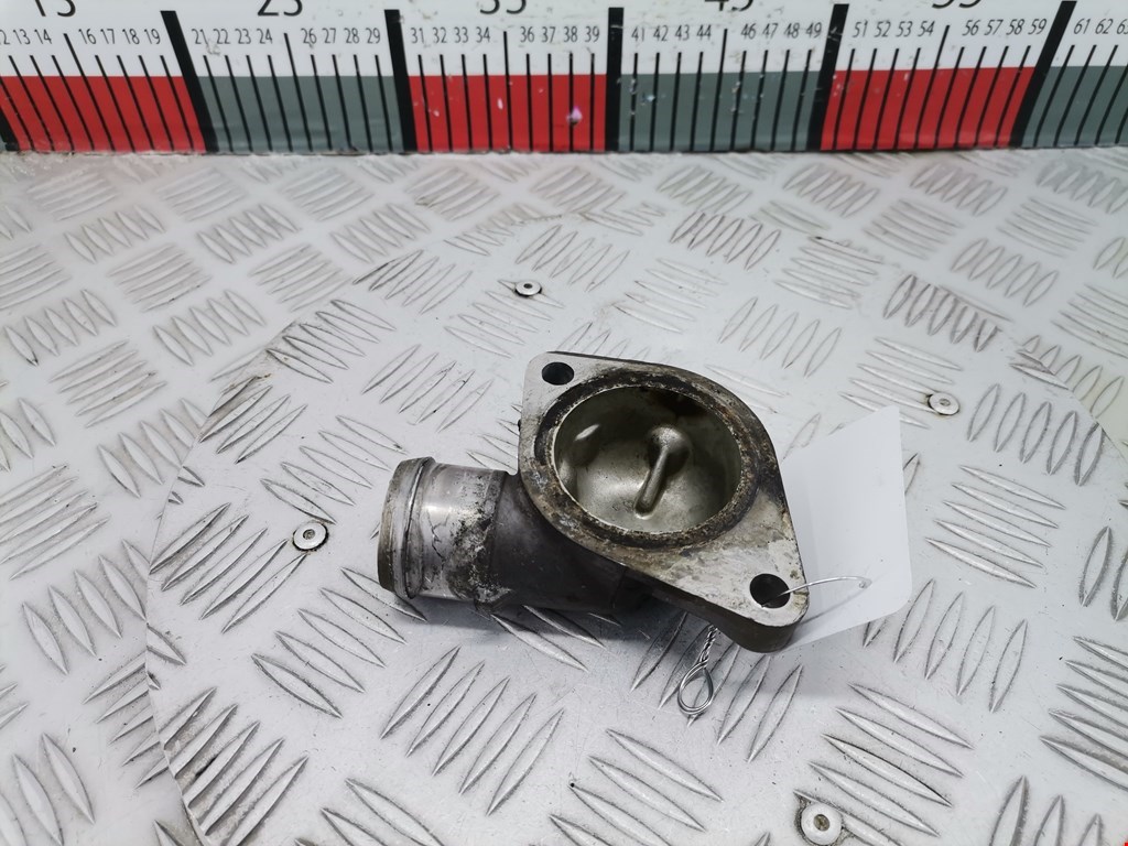 Корпус термостата SAAB 900 1993-1998