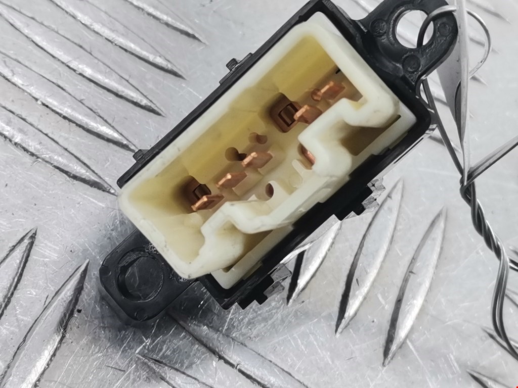 Кнопка стеклоподъемника MAZDA Mazda 6 GG 2000-2007