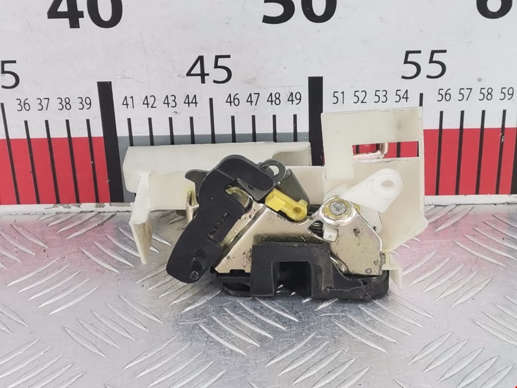 Замок двери задней правой KIA Magentis 2000-2006