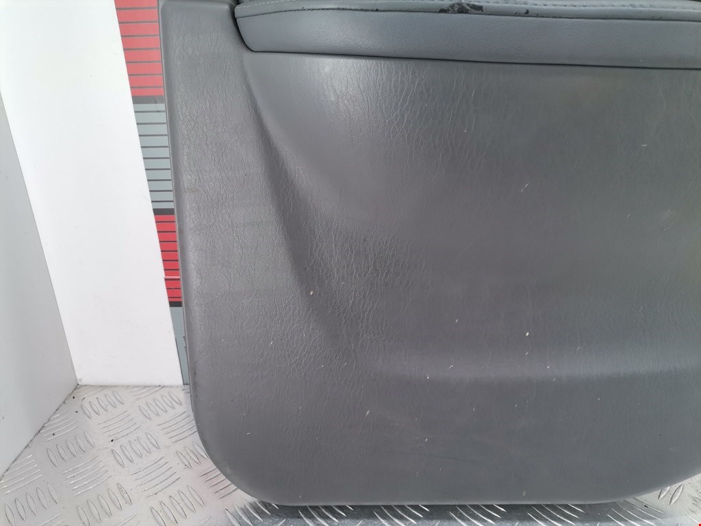 Обшивка двери задняя правая KIA Magentis 2000-2006