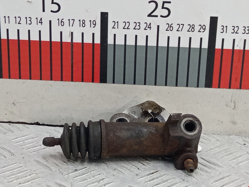 Цилиндр сцепления рабочий Mitsubishi L200 4 (2006-2015)