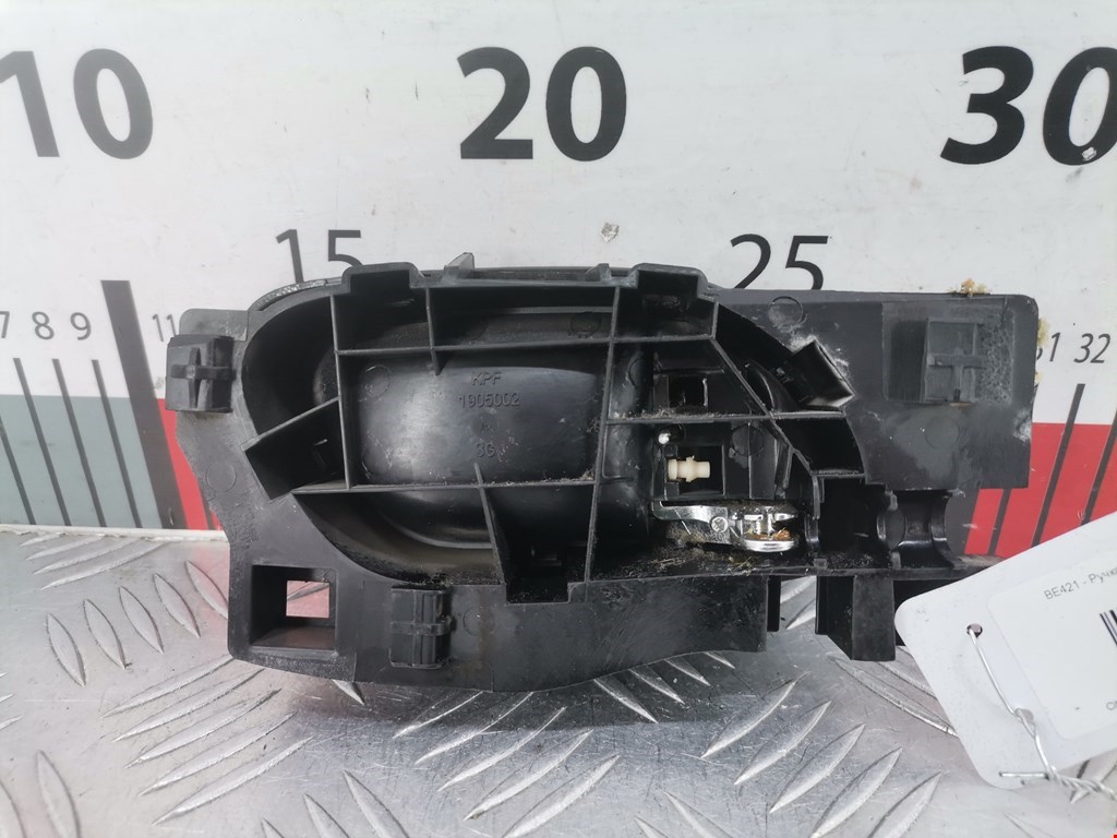 Ручка дверная передняя внутренняя левая CITROEN C3 Picasso 2009-2017