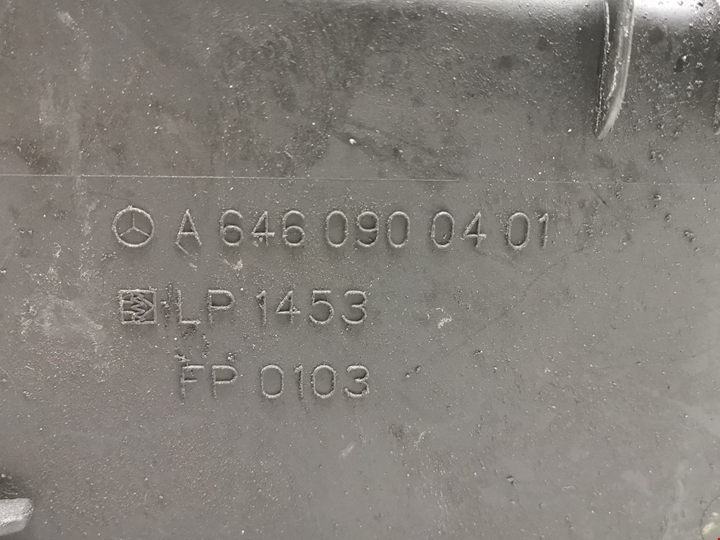 Корпус воздушного фильтра MERCEDES-BENZ C-Class C-klasse W203 2000-2007