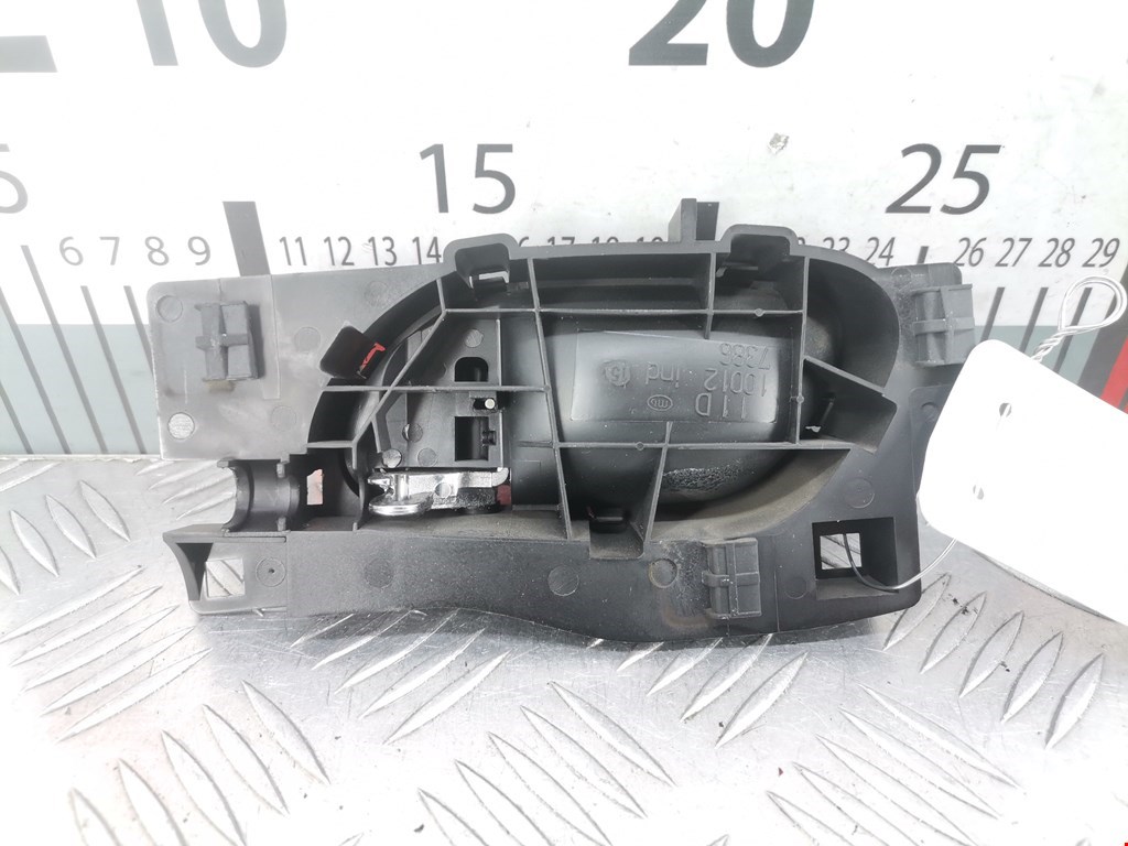 Ручка дверная задняя внутренняя правая CITROEN C4 I 2004-2014