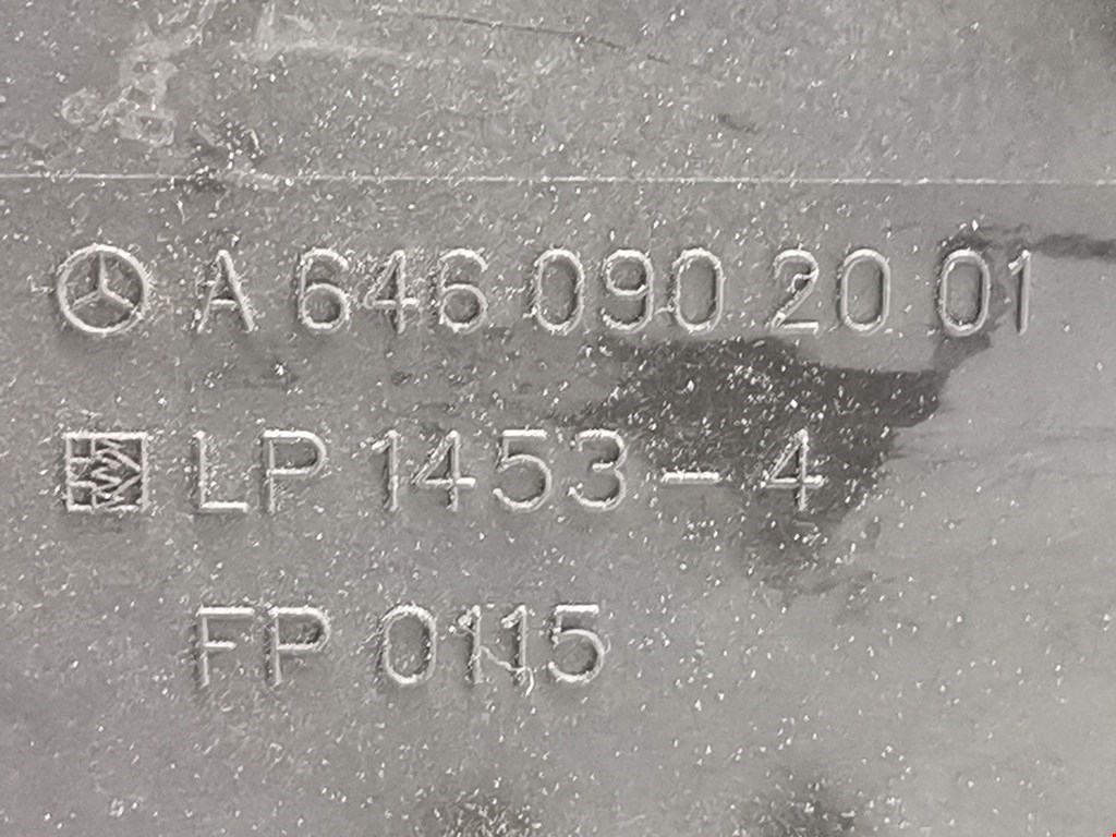 Корпус воздушного фильтра MERCEDES-BENZ C-Class C-klasse W204 2007-2015