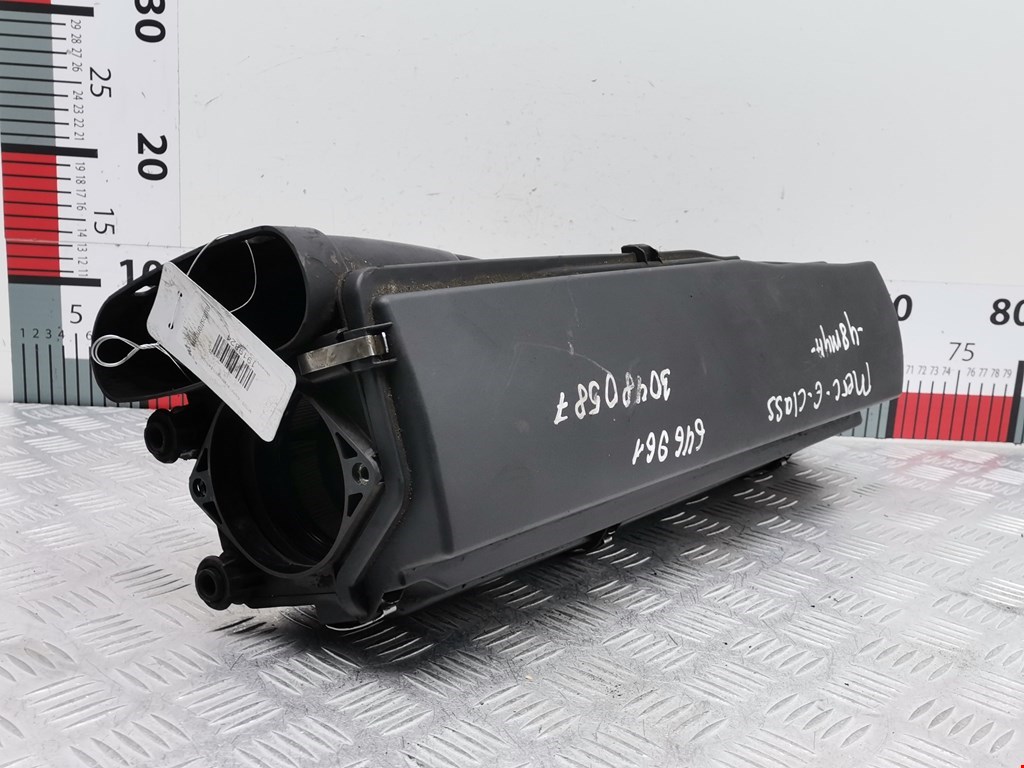 Корпус воздушного фильтра MERCEDES-BENZ C-Class C-klasse W203 2000-2007