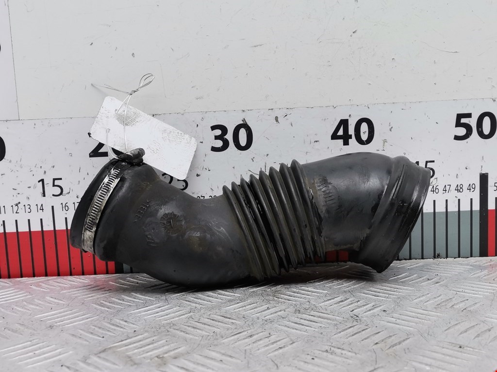 Патрубок воздушного фильтра VOLVO XC90 2002-2014