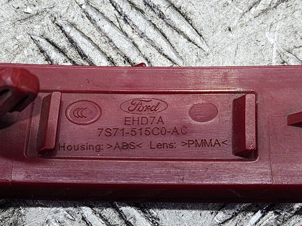 Отражатель в бампер задний левый FORD Mondeo IV 2007-2015