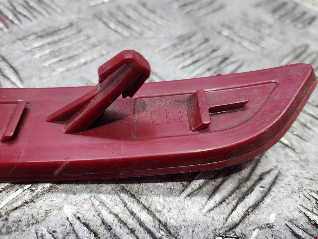 Отражатель в бампер задний левый FORD Mondeo IV 2007-2015