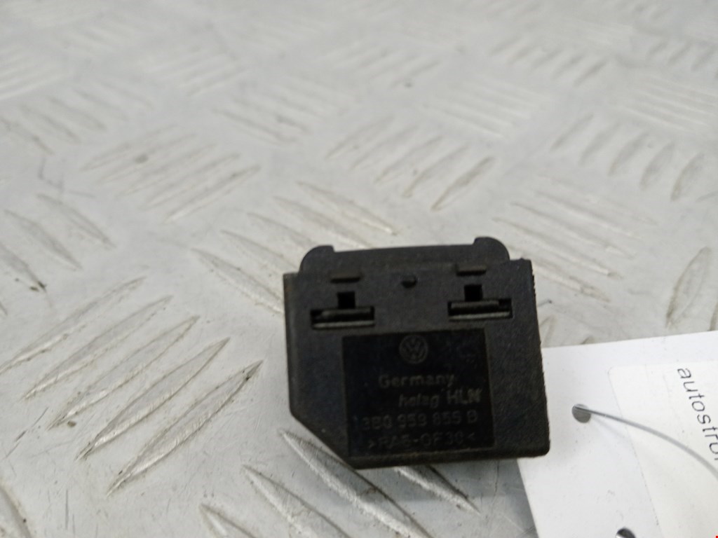 Кнопка стеклоподъемника SKODA Octavia A4 1U- 1997-2010