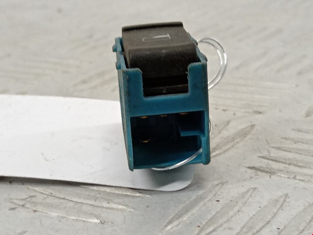 Кнопка стеклоподъемника SKODA Octavia A4 1U- 1997-2010