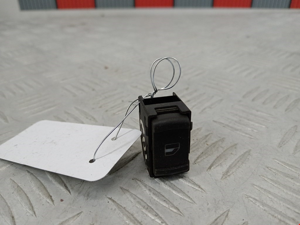 Кнопка стеклоподъемника SKODA Octavia A4 1U- 1997-2010