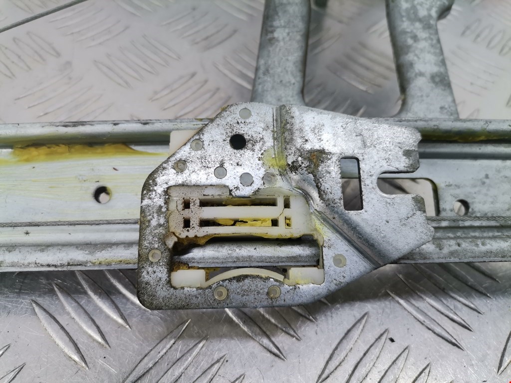 Стеклоподъемник задний левый BMW 3er E46 1998-2006