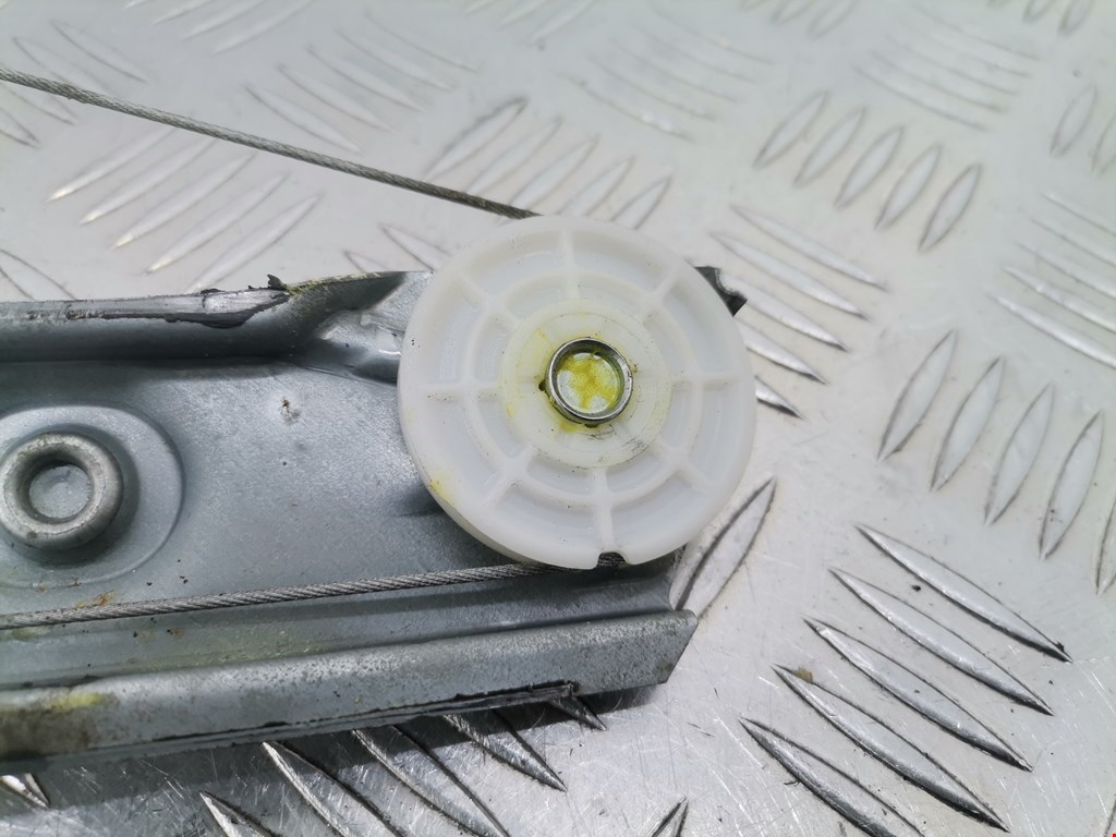 Стеклоподъемник задний левый BMW 3er E46 1998-2006