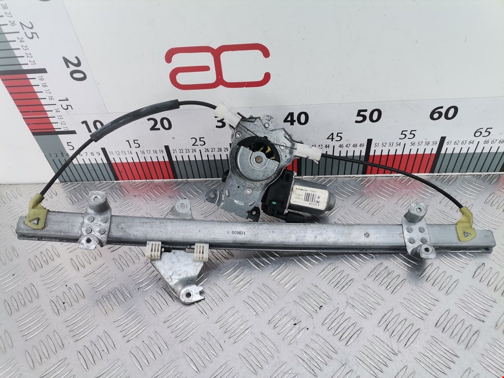 Стеклоподъемник передний правый NISSAN Navara III D40 2005-2015