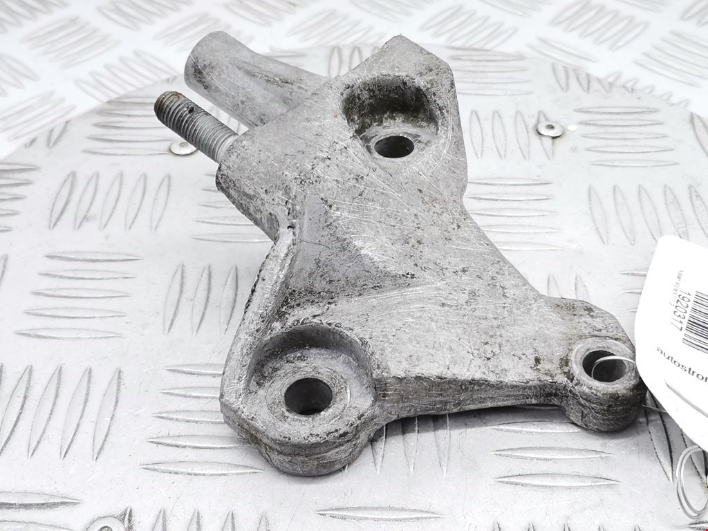 Кронштейн (крепление лапа) двигателя Nissan Micra K11 (1992-2002)