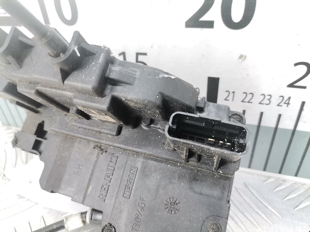 Замок двери передней правой NISSAN Navara III D40 2005-2015