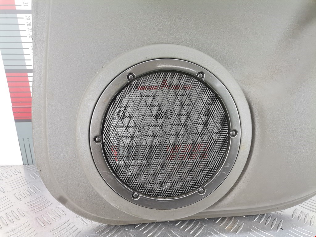 Обшивка двери задняя правая NISSAN X-Trail T30 2000-2007