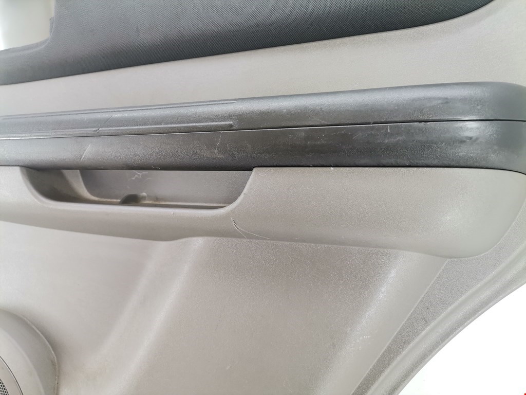 Обшивка двери задняя правая NISSAN X-Trail T30 2000-2007