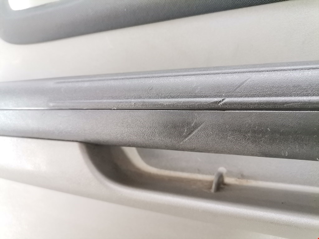 Обшивка двери задняя правая NISSAN X-Trail T30 2000-2007