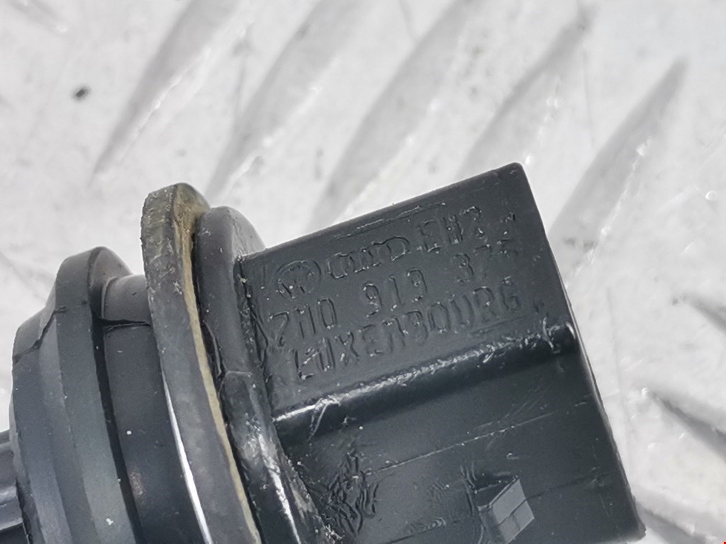 Датчик уровня в бачок омывателя AUDI A6 C6 2004-2010