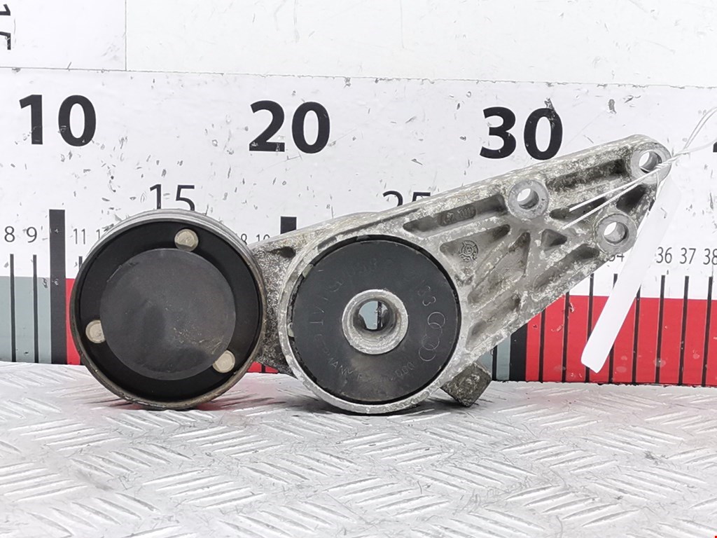 Натяжитель ремня генератора (приводного поликлинового ремня Volkswagen Passat 5 (1996-2000)