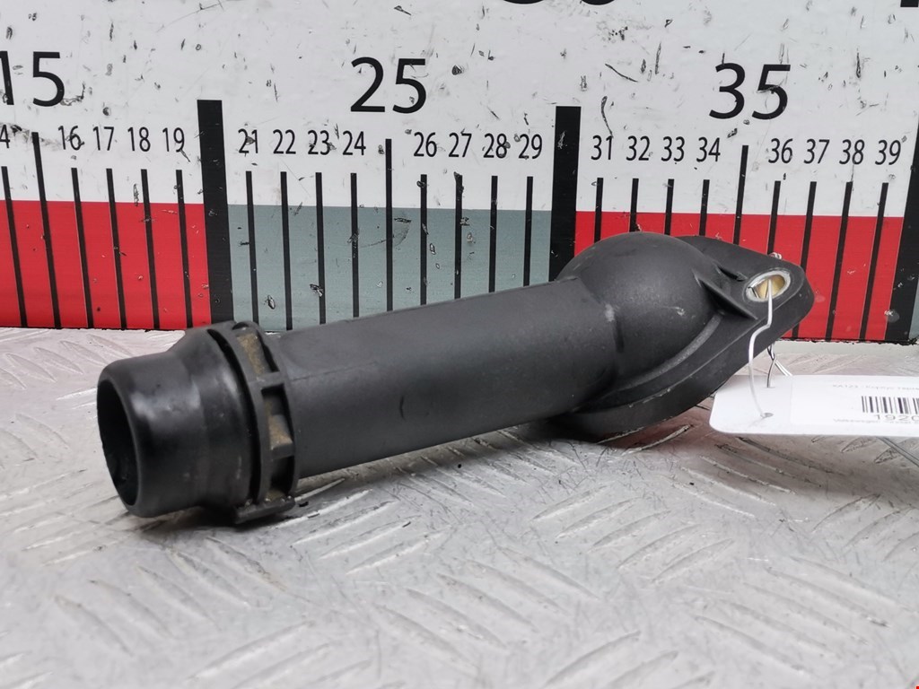 Корпус термостата VOLKSWAGEN Passat B5 1997-2005