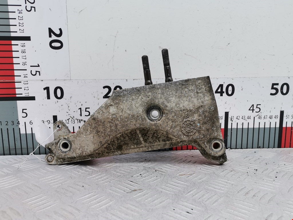 Кронштейн (крепление лапа) двигателя Kia Sportage 2 (KM) (2004-2010)