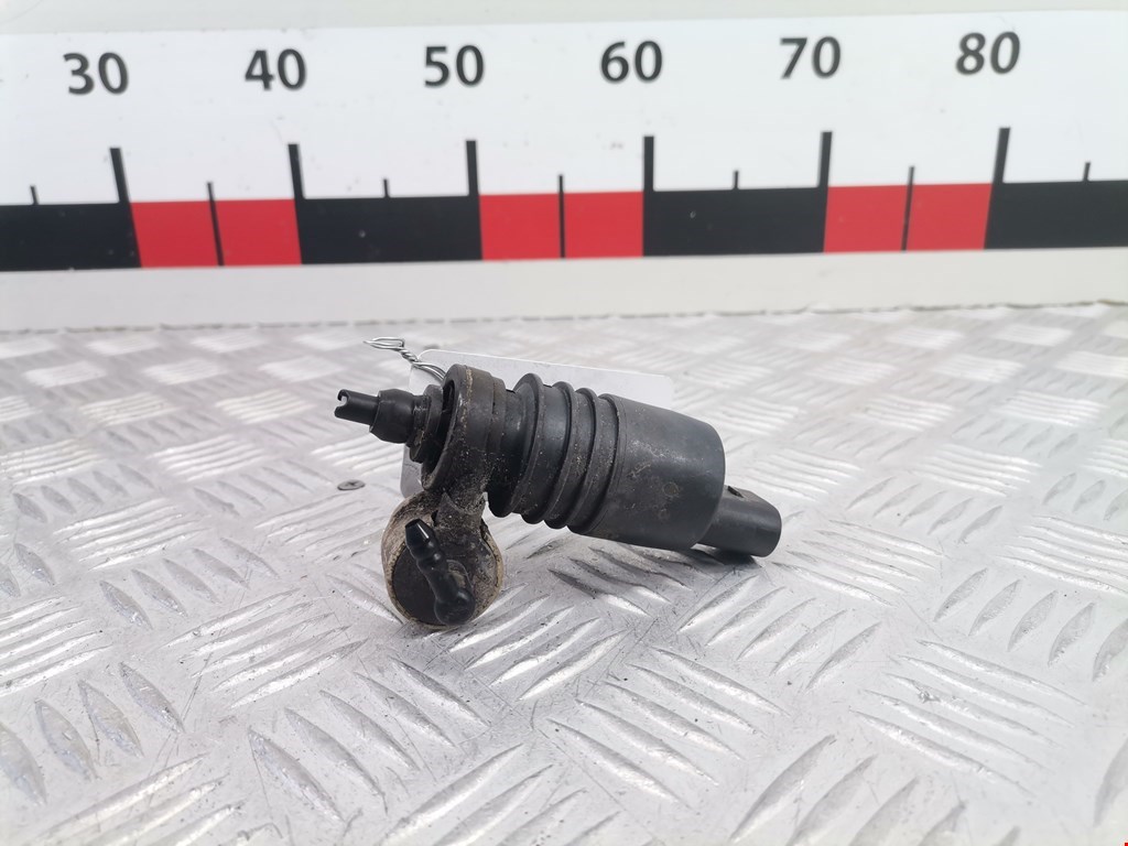 Насос (моторчик) омывателя Seat Ibiza 3 (2002-2008)