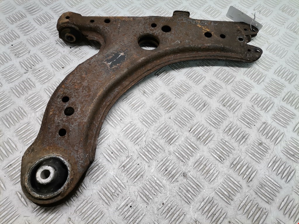 Рычаг передний левый VOLKSWAGEN Golf IV 1997-2003