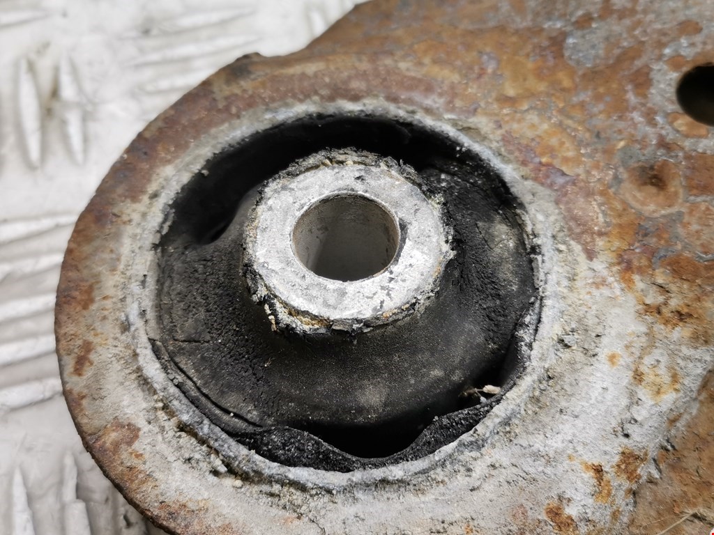 Рычаг передний левый VOLKSWAGEN Golf IV 1997-2003