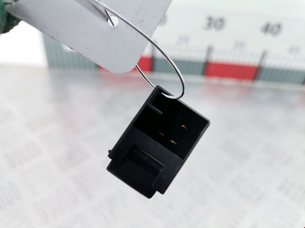 Кнопка стеклоподъемника VOLKSWAGEN Passat B5 1997-2005