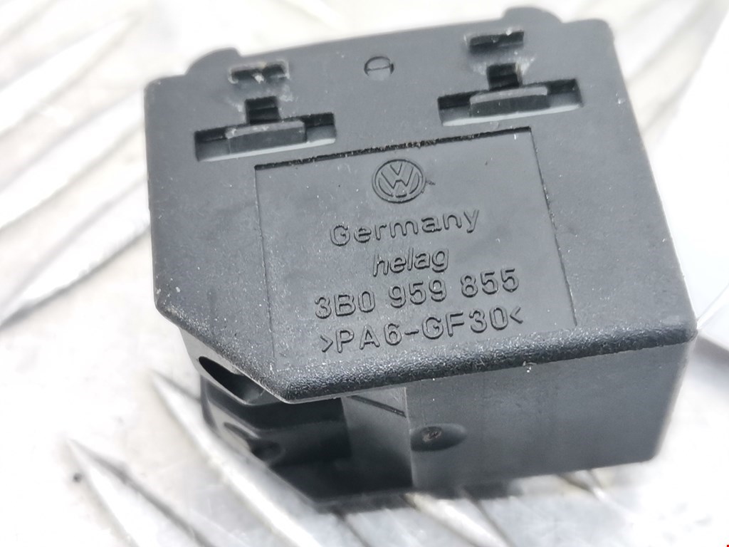 Кнопка стеклоподъемника VOLKSWAGEN Passat B5 1997-2005