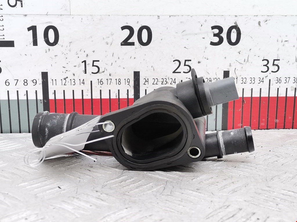 Тройник системы охлаждения VOLKSWAGEN Touran 2003-2010