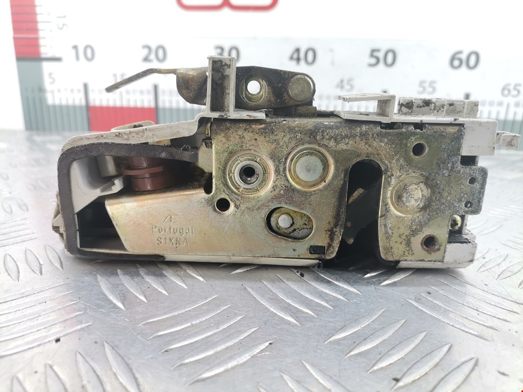 Замок двери передней правой VOLKSWAGEN Sharan 1995-2010