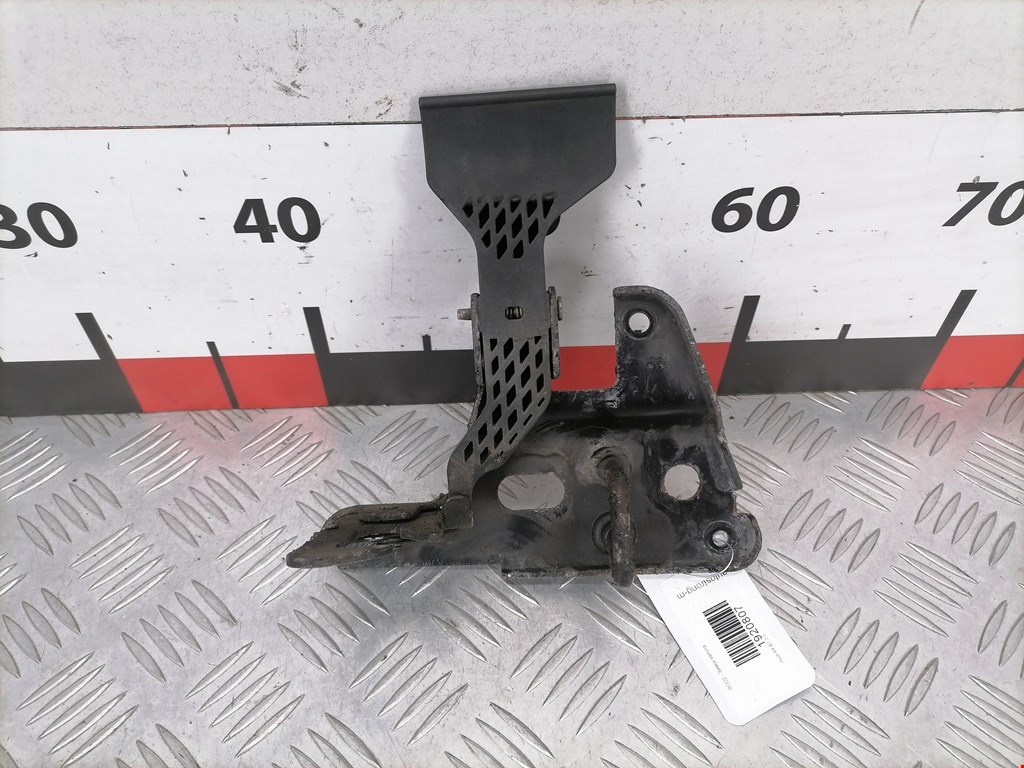 Крюк капота Audi A4 B7 (2004-2009)