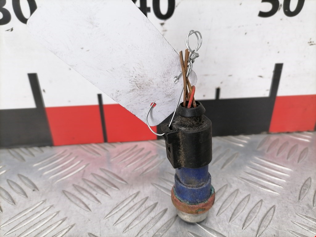 Датчик температуры (охлаждающей жидкости) VOLKSWAGEN Passat B5 1997-2005