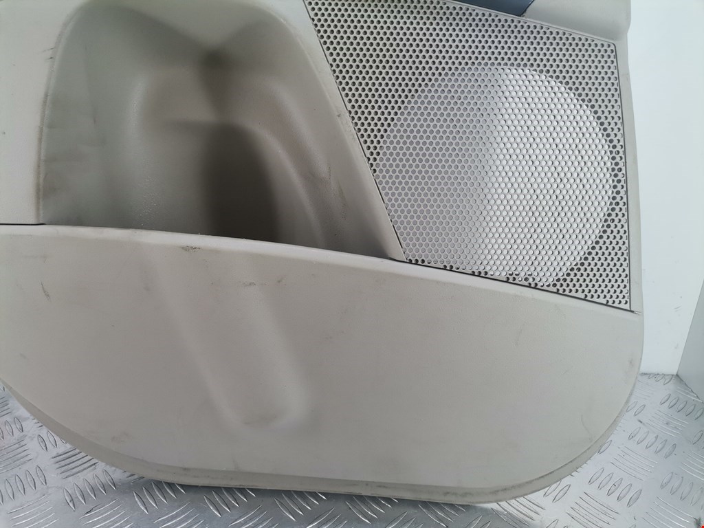 Обшивка двери задняя левая MITSUBISHI Outlander XL 2006-2012