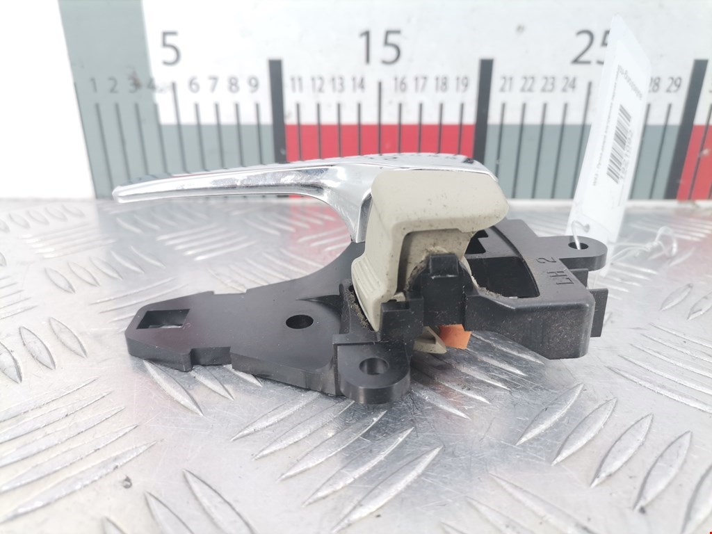 Ручка дверная задняя внутренняя левая MITSUBISHI Outlander XL 2006-2012