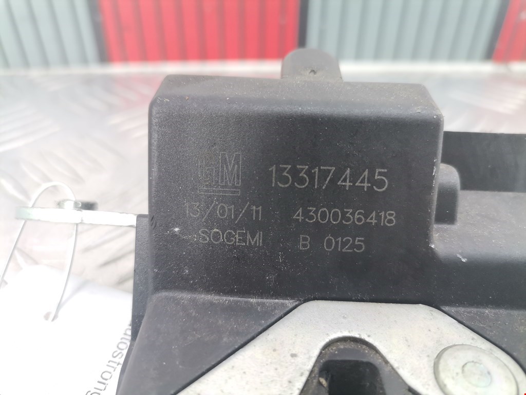 Замок багажника (крышки двери) OPEL Meriva B 2010-2018