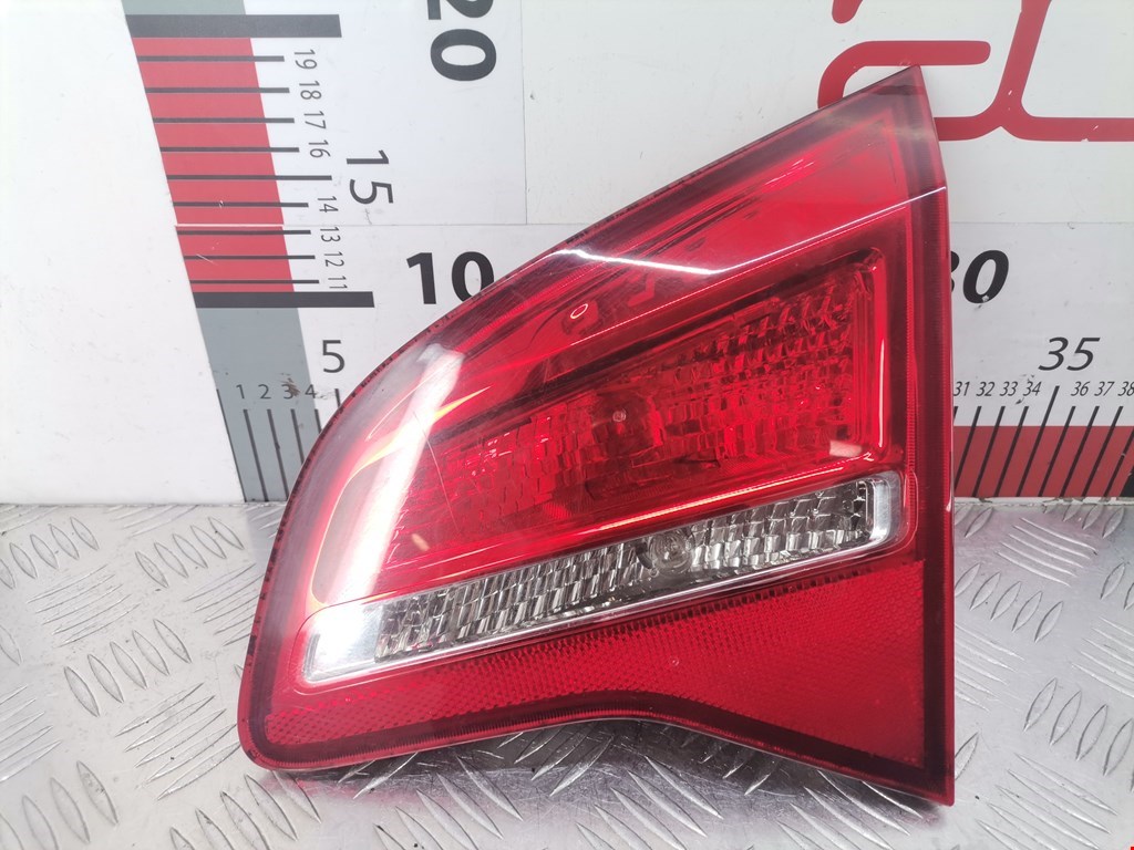 Фонарь задний внутренний правый OPEL Meriva B 2010-2018