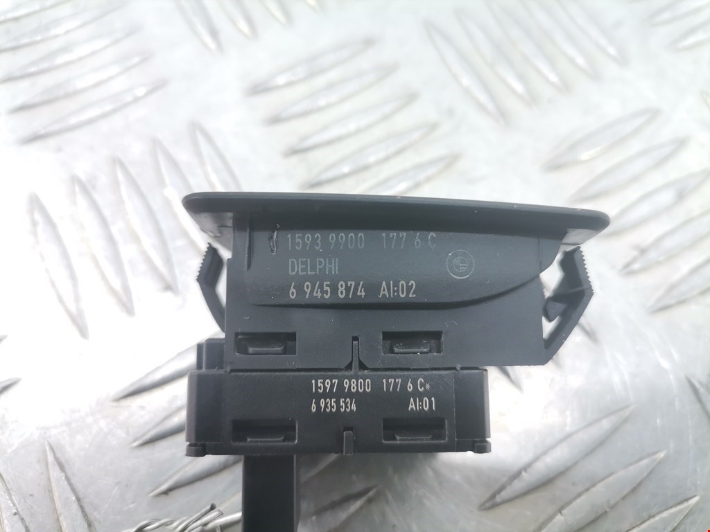 Кнопка стеклоподъемника BMW 3er E90/E91 2005-2012