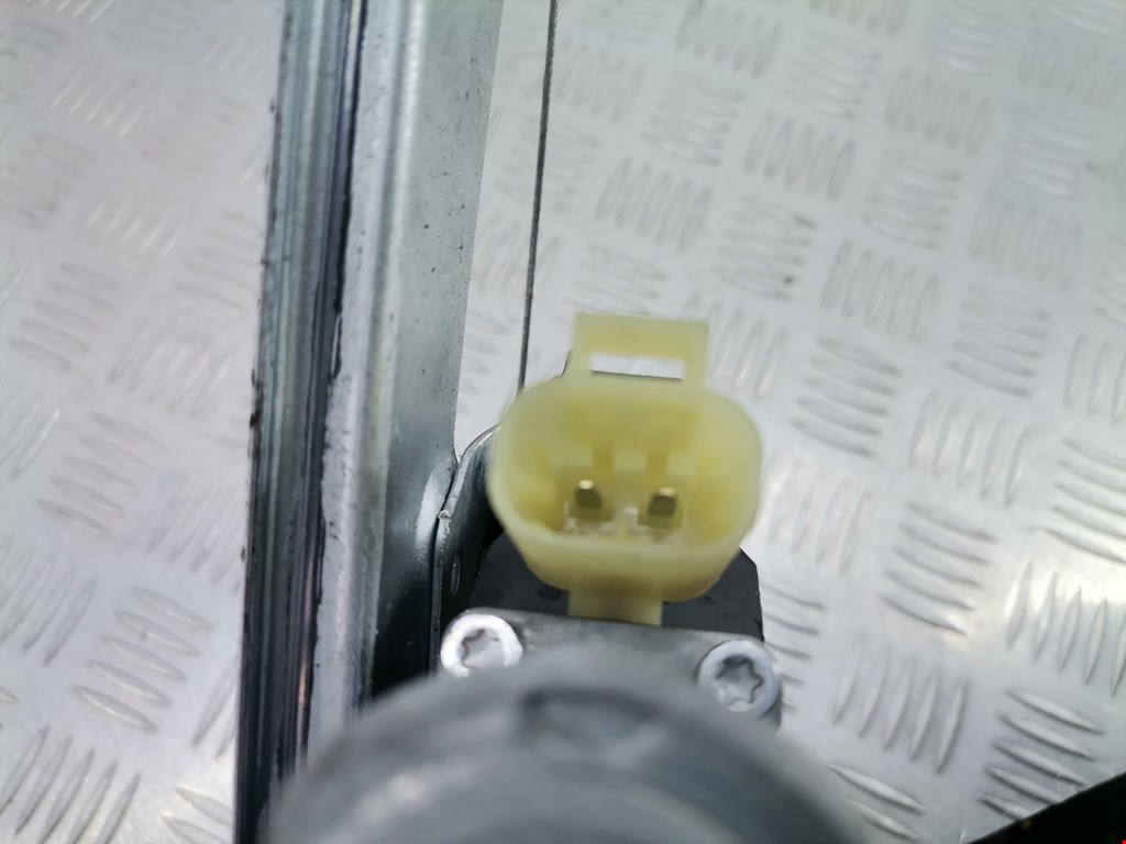 Стеклоподъемник задний правый CHEVROLET Orlando 2011-2015