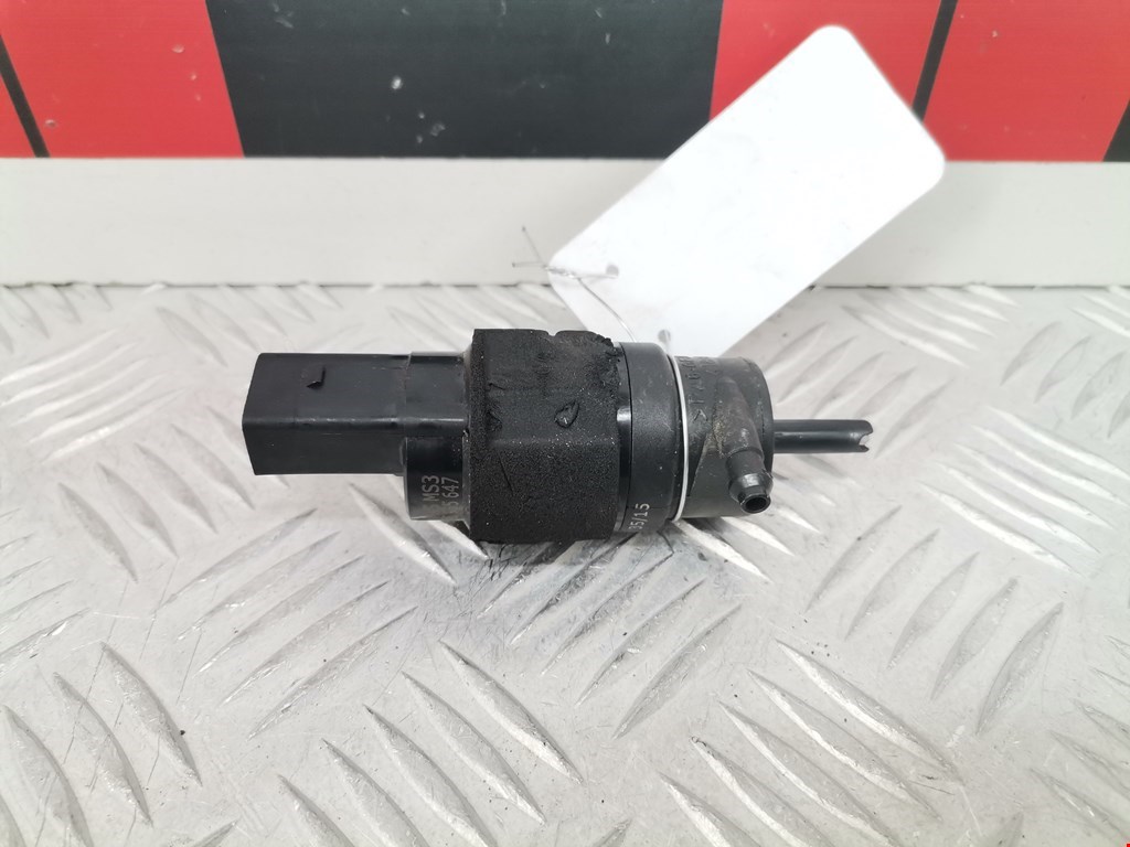 Насос (моторчик) омывателя Audi A5 8T (2007-2016)