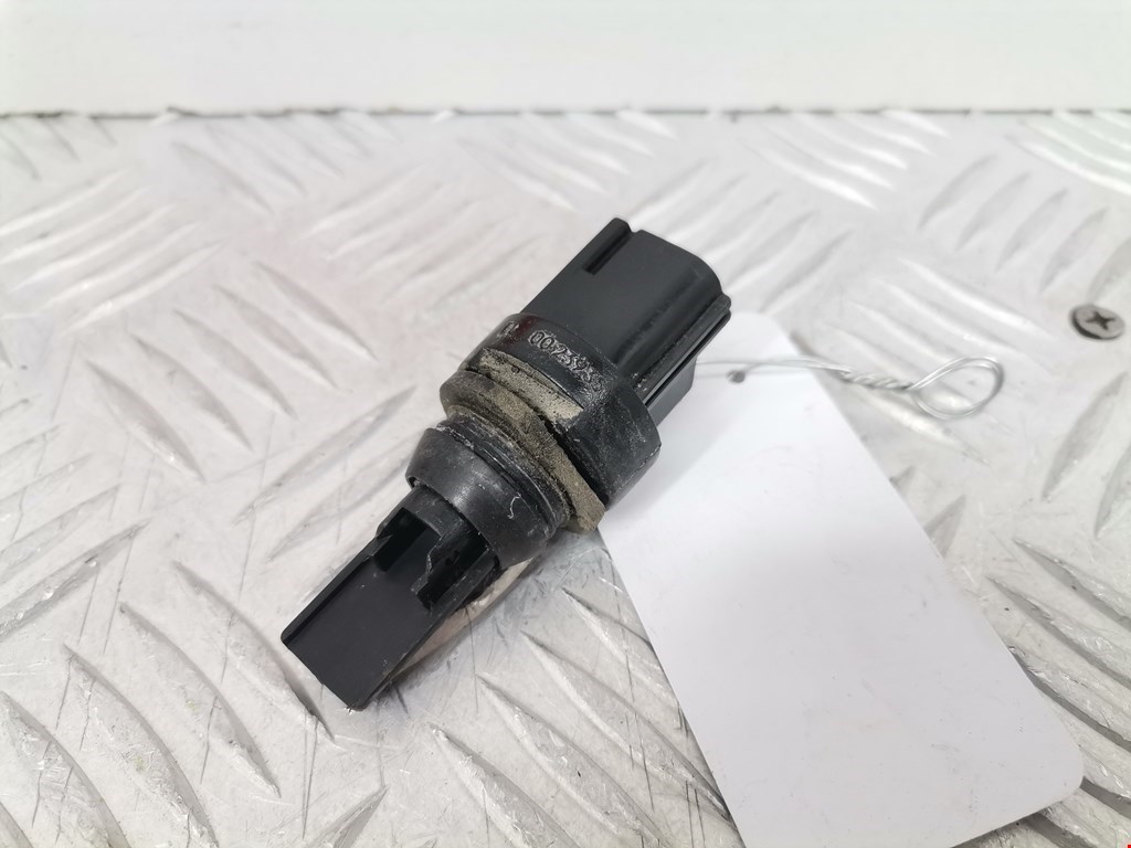 Датчик уровня в бачок омывателя DODGE Journey 2008-2020